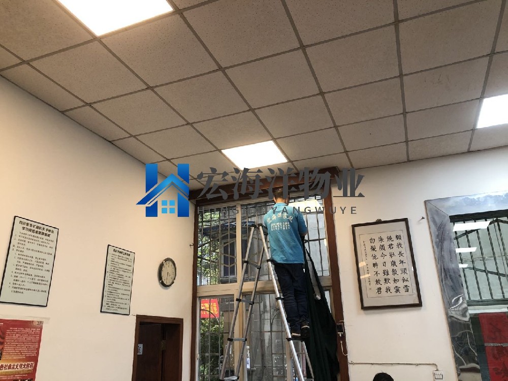 窗簾為什么要清洗呢？下面小編告訴您方法